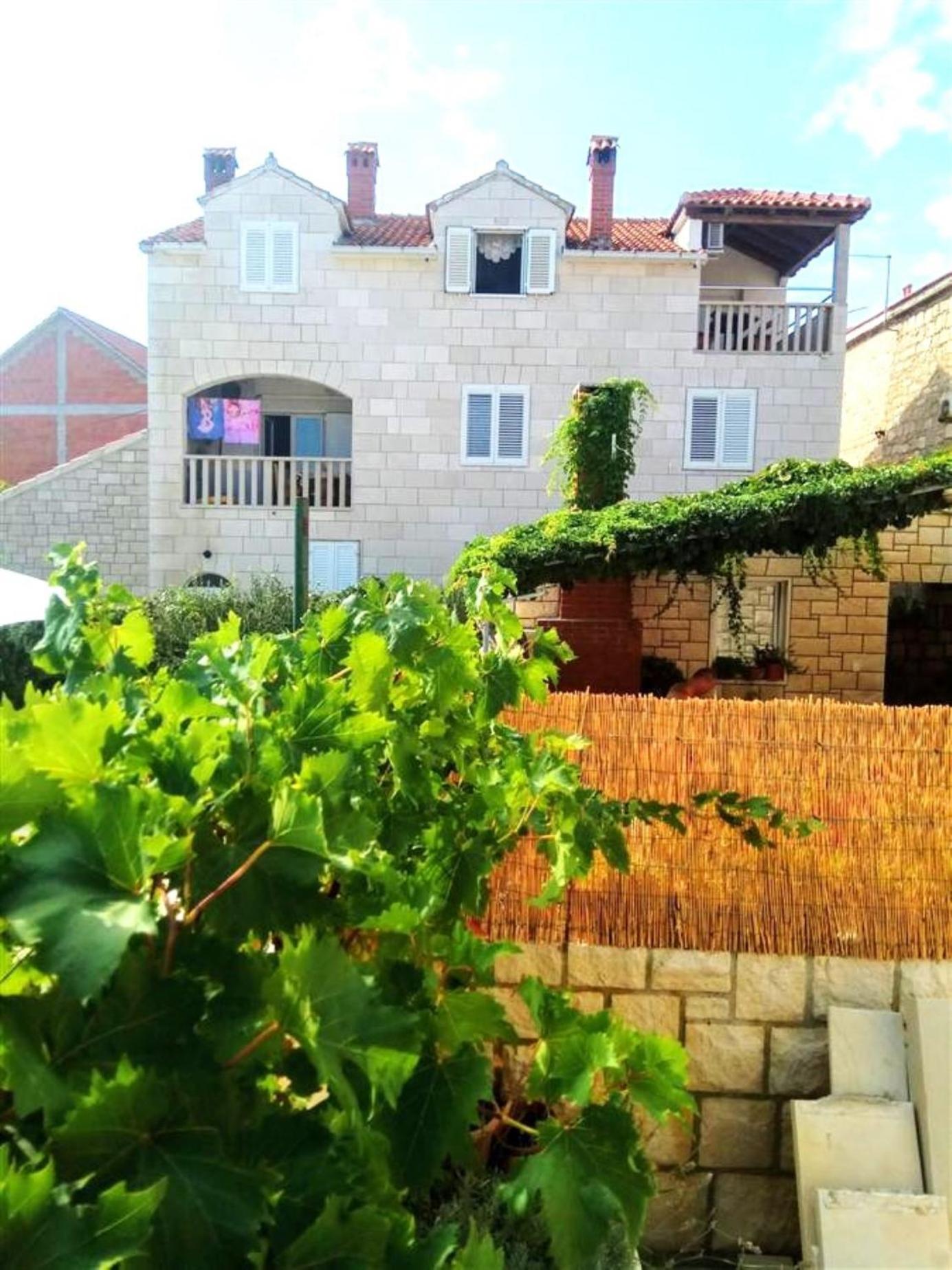 Apartmani Banic Postira Exteriér fotografie